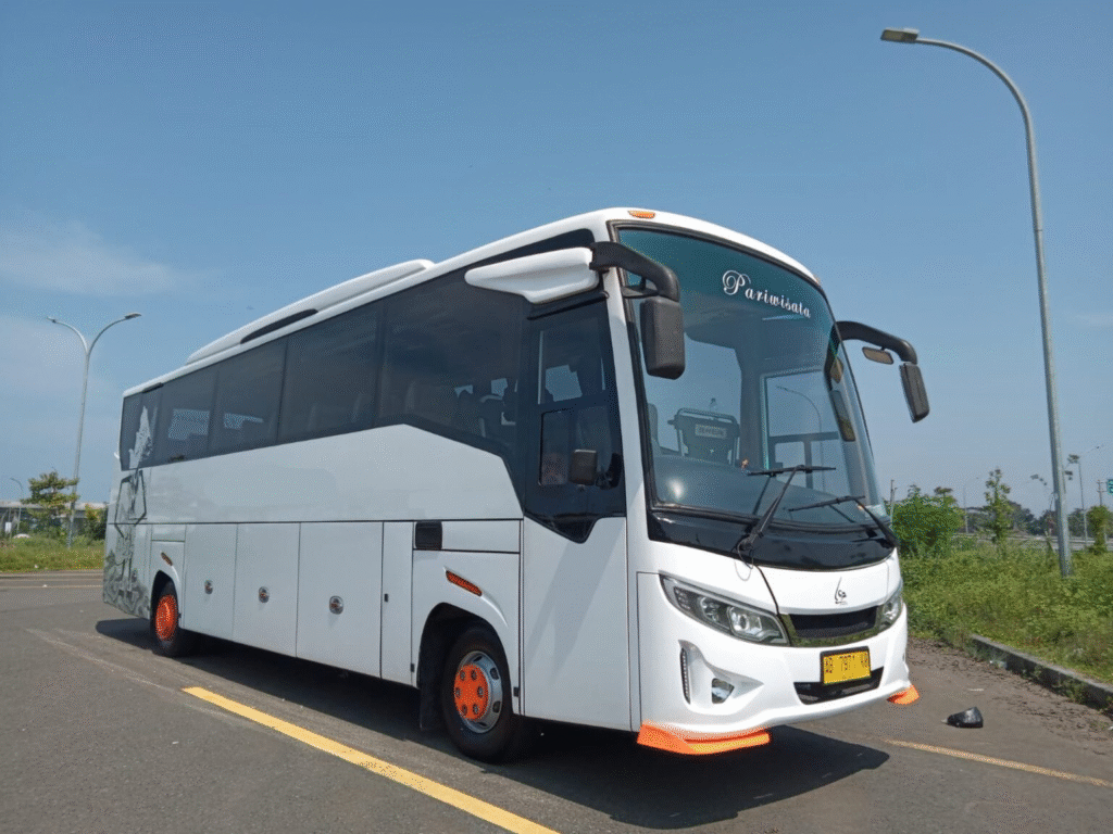 Sewa Bus Pariwisata 50 Seat, sewa bus besar, harga sewa bus pariwisata, rental bus pariwisata, sewa bus untuk rombongan