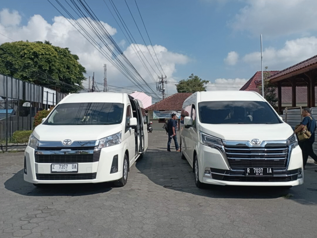 rental mobil jogja murah, sewa mobil jogja, wisata jogja hemat, transportasi jogja, liburan jogja nyaman