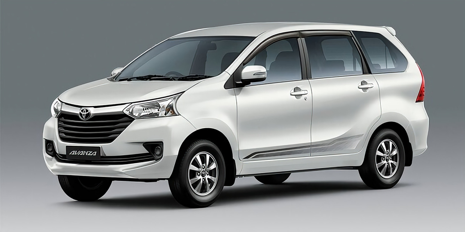 rental mobil Yogyakarta, sewa mobil Jogja, liburan hemat Jogja, transportasi Jogja, rental mobil lepas kunci