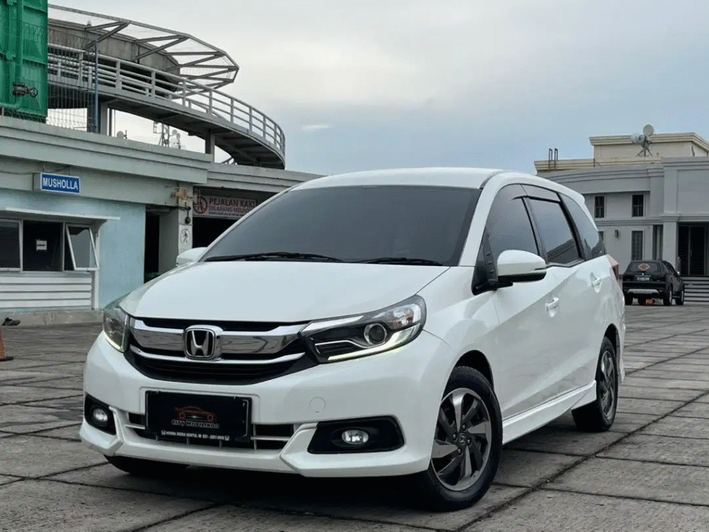 rental mobil Yogyakarta, sewa mobil Jogja, liburan hemat Jogja, transportasi Jogja, rental mobil lepas kunci