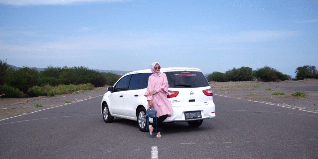 sewa mobil Yogyakarta, rental mobil Jogja, sewa mobil lepas kunci Jogja, mobil wisata Jogja, jasa sewa mobil murah